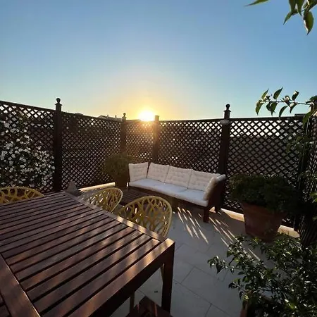 La Terrazza Su فياريجيو